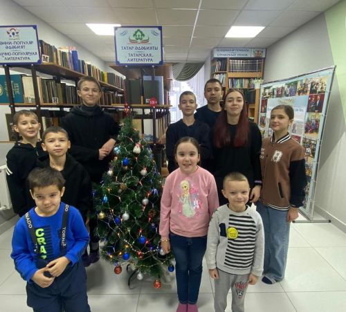 Кече Болгаерда балалар кызыклы уеннарда катнаша