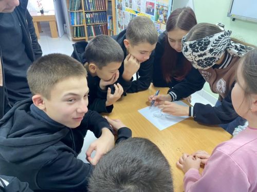Кече Болгаерда балалар кызыклы уеннарда катнаша