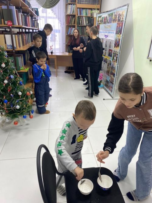 Кече Болгаерда балалар кызыклы уеннарда катнаша