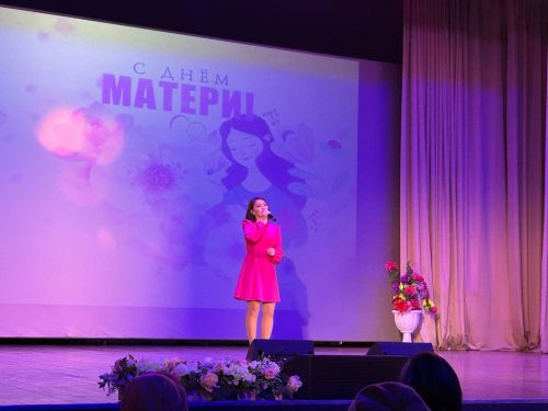 Районда Әниләрне бәйрәм белән тәбрик иттеләр