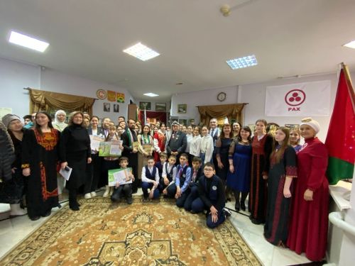 Апаста халыкара сәнгать күргәзмәсе ачылды