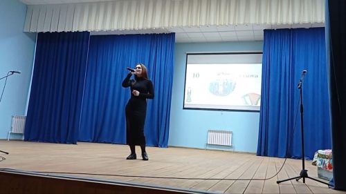 Олы Бакырчы мәдәният йорты каршында эшләп килүче
