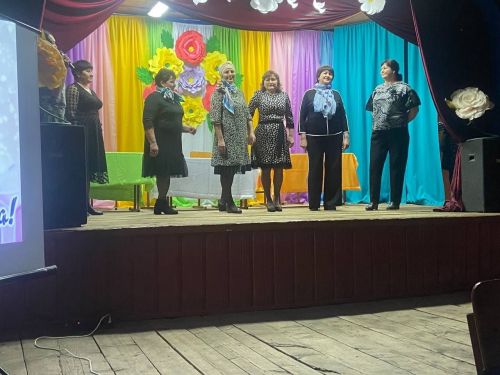 Югары Ындырчы авылында апалы-сеңелле уңган кызлар ярышкан