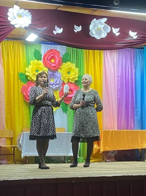 Югары Ындырчы авылында апалы-сеңелле уңган кызлар ярышкан