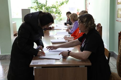 ЦИК России: Общая явка на выборах Президента на 9 часов утра составила 36,55%