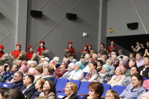 Апаста Гаилә елын тантаналы төстә ачтылар
