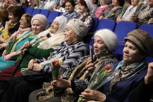 Апаста Гаилә елын тантаналы төстә ачтылар
