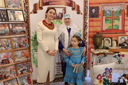 Апаста Гаилә елын тантаналы төстә ачтылар