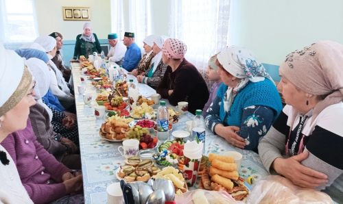 Карабай авылында халык ярдәме белән ифтар мәҗлесе узган