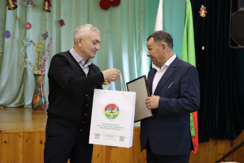 Борнаш мәктәбе музее бүлмәле һәм китаплы булды