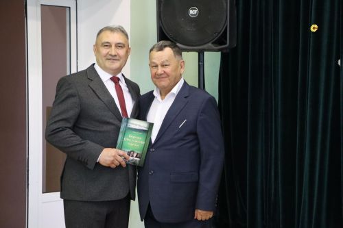 Борнаш мәктәбе музее бүлмәле һәм китаплы булды