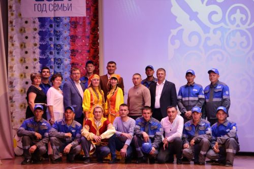 Апас сәхнәсендә – газчылар һәм электрчылар