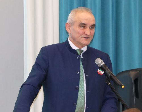 Апас мәктәбендә «Җамал Вәлиди укулары» III төбәкара фәнни-гамәли конференциясе узды
