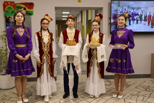 Апас мәктәбендә «Җамал Вәлиди укулары» III төбәкара фәнни-гамәли конференциясе узды