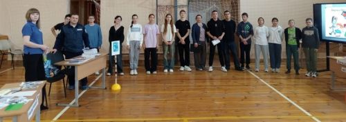 В Бишевской школе  с детьми пришкольного лагеря «Дружба» был организован квест «Дорога без опасности»