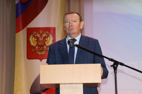 Апаста район эчке эшләр бүлеге хезмәткәрләрен хөрмәтләделәр
