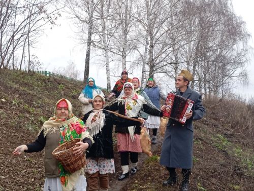 Карамасарда каз өмәсе!