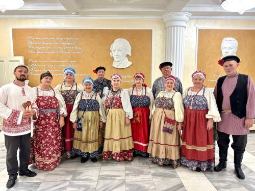 Народный ансамбль «Рябинушка» посетил юбилей фольклорного русского центра