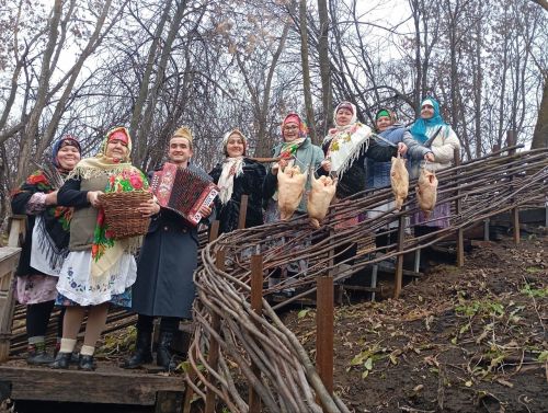 Карамасарда каз өмәсе!