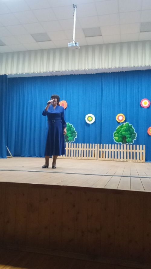 Иске Йомралы үзешчәннәре Олы Бакырчы халкына бәйрәм концерты бүләк итте