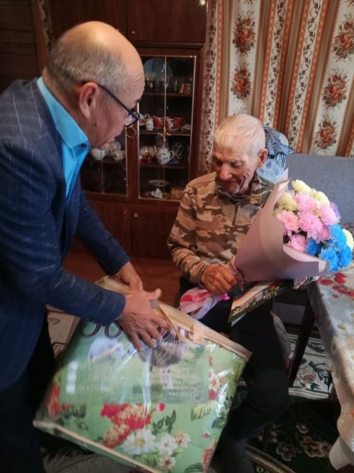 Иске Йомралы авылында гомер кичерүче Гарәфетдин бабай Миңнуллинга 95 яшь тулды