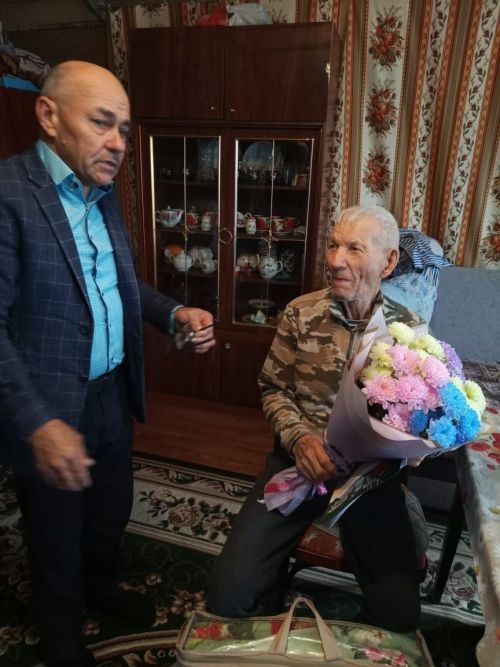 Иске Йомралы авылында гомер кичерүче Гарәфетдин бабай Миңнуллинга 95 яшь тулды