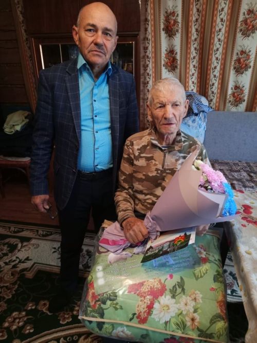 Иске Йомралы авылында гомер кичерүче Гарәфетдин бабай Миңнуллинга 95 яшь тулды
