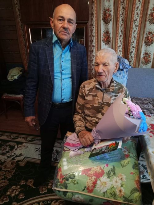 Иске Йомралы авылында гомер кичерүче Гарәфетдин бабай Миңнуллинга 95 яшь тулды