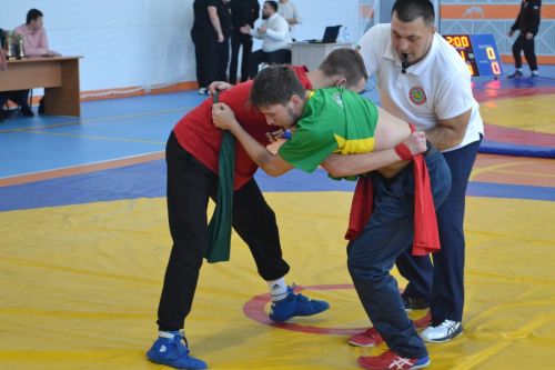 Апаста һөнәри белем бирү оешмалары арасында көрәш буенча республика финалы узды