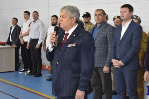 Апаста хәрби хәрәкәтләрдә һәлак булган райондашларны көрәш келәмендә искә алдылар