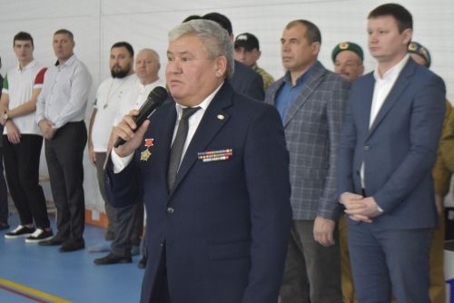 Апаста хәрби хәрәкәтләрдә һәлак булган райондашларны көрәш келәмендә искә алдылар