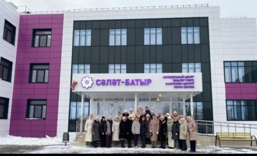 Азбаба мәктәбенең туган (татар) тел һәм әдәбияты укытучысы Әлфия Мәрдәнова «Татар теле - халкым теле» төбәкара конкурс- семинарда катнашты