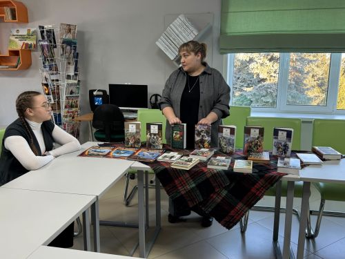 Участники книжного клуба Движения Первых обсудили подборку книг, посвященных Великой Отечественной войне