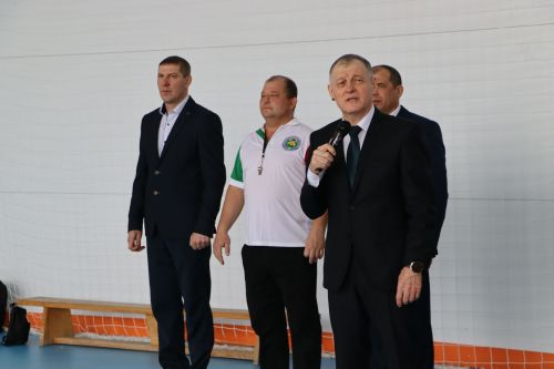 Апаста район башлыгы призларына көрәш ярышлары узды