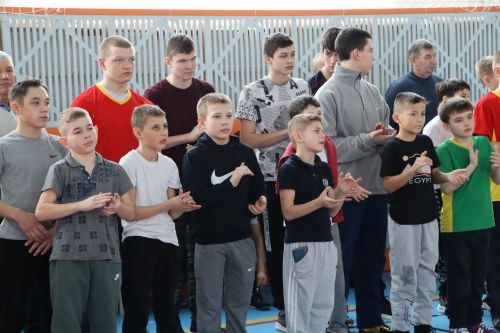 Апаста район башлыгы призларына көрәш ярышлары узды