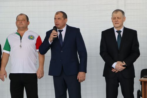 Апаста район башлыгы призларына көрәш ярышлары узды