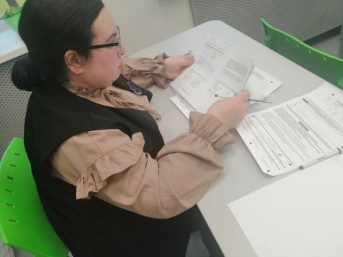 В Апастово прошла акция «Сдаем вместе. День сдачи ЕГЭ родителями»