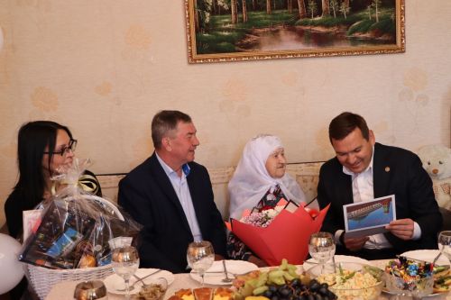Гакифә әби Ярмөхәммәтова: «Үлән ашап үссәк тә, күңелебез күтәренке иде”