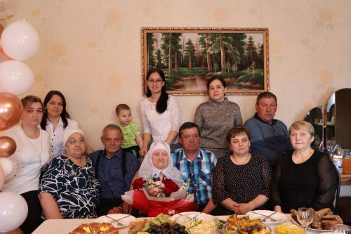 Гакифә әби Ярмөхәммәтова: «Үлән ашап үссәк тә, күңелебез күтәренке иде”