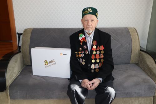 Районыбыз ветераннары Бөек Җиңүнең 80 еллыгы уңаеннан бүләкләр кабул итә