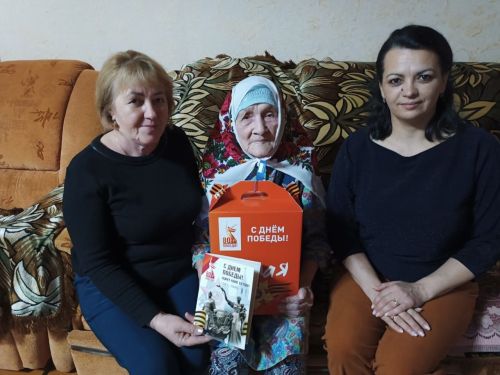 Олы Болгаер җирлегенең тыл ветераннары Татарстан Рәисенең бүләген кабул иттеләр