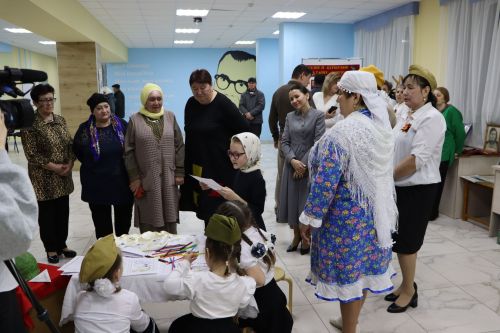 Апаста “Җиңү салюты” фестивале  бара