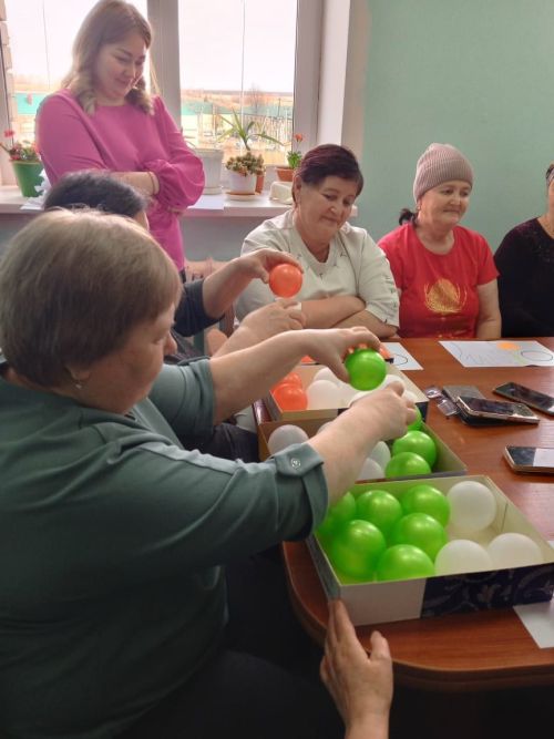 Апаста өлкәннәр кызыклы дәрестә катнашты