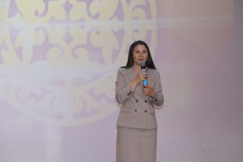 Апас балалар сәнгать мәктәбе иҗади хисап концертын тәкъдим итте
