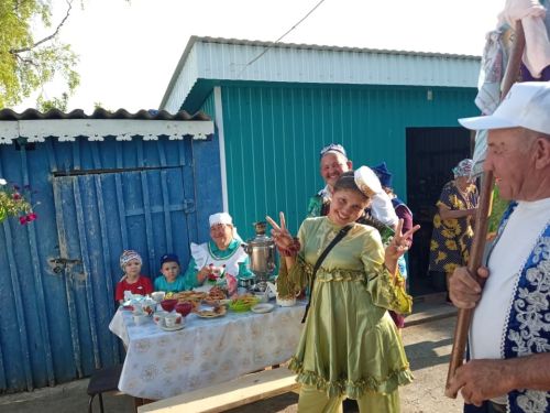Олы Бакырчыда бүләк җыю йоласы матур мизгелләргә бай булды