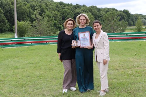 Апаста социаль хезмәткәрләр һөнәри бәйрәмнәрен билгеләп уздылар