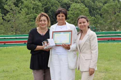Апаста социаль хезмәткәрләр һөнәри бәйрәмнәрен билгеләп уздылар