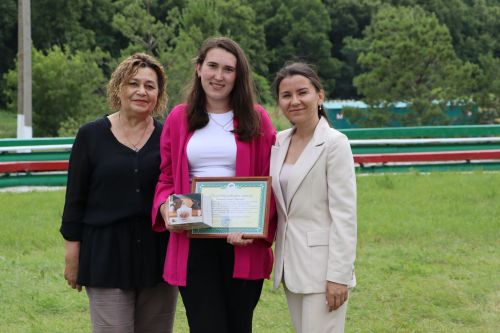 Апаста социаль хезмәткәрләр һөнәри бәйрәмнәрен билгеләп уздылар