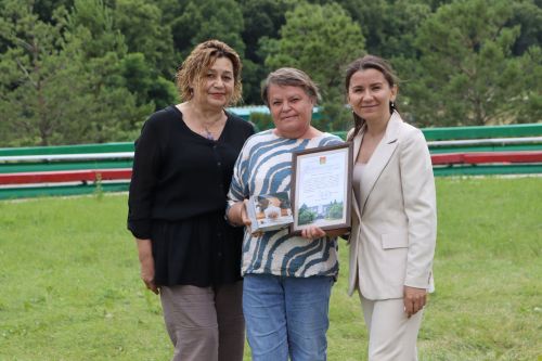 Апаста социаль хезмәткәрләр һөнәри бәйрәмнәрен билгеләп уздылар