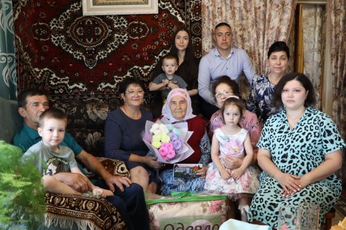 Фәнзилә әби Мәһдиева: “90 яшькә җитәрмен дип уйламаган идем”